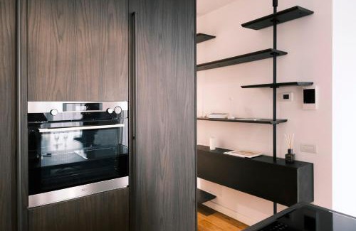Porta Romana Appartement | ComeCasa Elegant Stay with Terrace & Gym Porta Romana