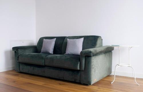 Porta Romana Appartement | ComeCasa Elegant Stay with Terrace & Gym Porta Romana