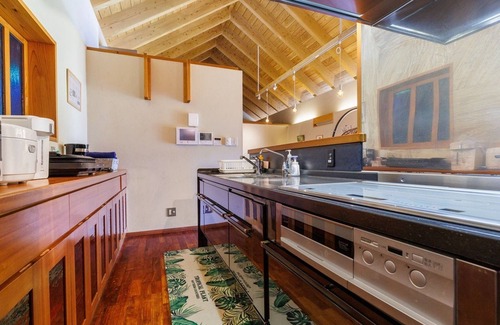 Kunigami Maison | Comes with a loft Our proud natural grass spreads throughout the approximately 500 garden Okuma R / Kunigami-gun Okinawa