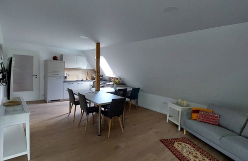 Althof Appartement | comf. FEWO in idyllic location 15 minutes from the beach with great transport links