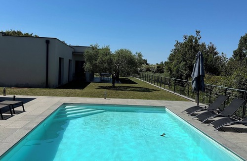 Saint-Privat-de-Champclos Villa | Villa 2 à 10 personnes tout confort avec piscine privée salle de sport et sauna