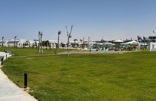 Alexandria - Mediterranean Coast Maison | Comfort cabin sea view & lagoon in D-bay I Beach Access Included