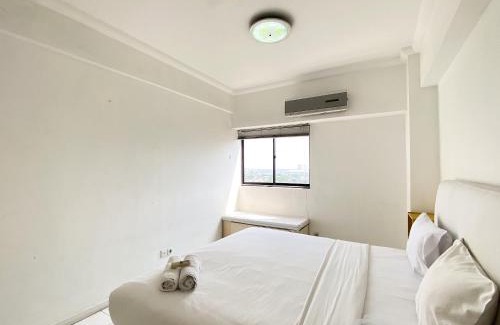 Lebak Bulus Appartement | Comfort 2BR at Bona Vista Apartment By Travelio