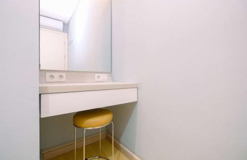 Cipulir Appartement | Comfort 2BR at Kebayoran Icon Apartment By Travelio
