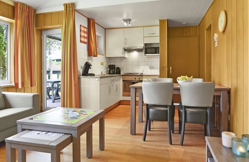 Saarburg Maison | Comfort 4-person children's bungalow in the holiday park Landal Warsberg
