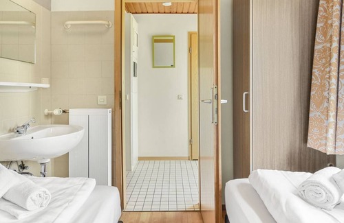 Saarburg Maison | Comfort 6-person bungalow in the holiday park Landal Warsberg