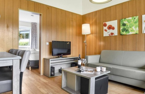 Saarburg Maison | Comfort 6-person bungalow in the holiday park Landal Warsberg