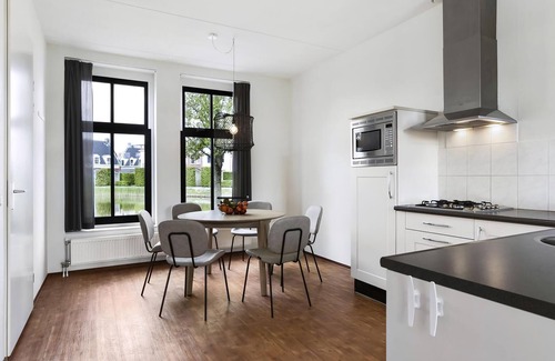 Anjum Maison | Comfort 6-person residence in the holiday park Landal Esonstad