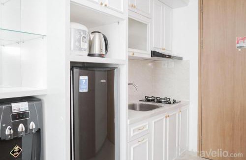 Cikokol Appartement | Comfort and Modern Studio at Tree Park Cikokol Apartment By Travelio