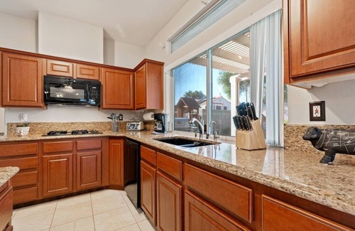 Green Valley North Maison | MAISON DE LUXE LAS VEGAS | 5 CHAMBRES | PISCINE | BBQ | JEUX 2