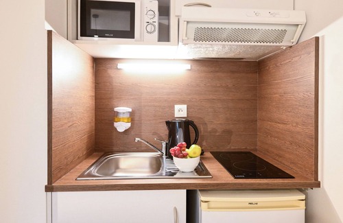 Saint-Cyr-l'Ecole Appartement | Comfort Aparthotel Versailles Saint Cyr l'Ecole