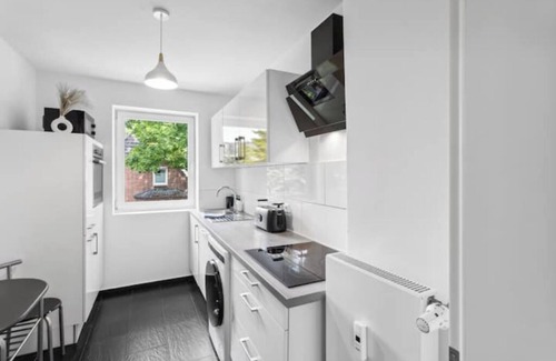 Geesthacht Appartement | OARA Comfort Home, 3 bedroom apartment incl. TV, coffee and tea + balcony