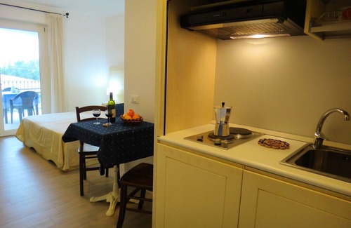 La Ciaccia Appartement | Comfort apartment with air conditioning, TV and washing machine in a quiet location