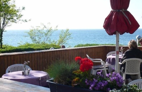 Alt Gaarz Copropriété | Appartement confortable avec vue sur le lac, balcon, plage et. proche des commerces, calme, WiFi