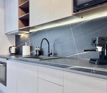 Stara Zagora Appartement | Comfort & Classy 1Bed Аpartment for 4 Guests on High Street