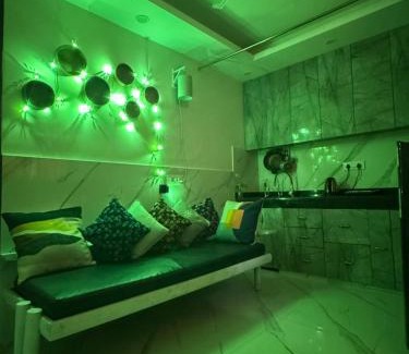 Saket Appartement | Comfort Corner- Private Apartment for Long Stays