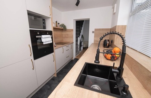 Hull Maison | Maison-Salle de bain privée séparée-Moderne-Vue sur Rue-Comfort Cove