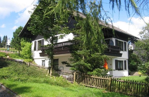Neuastenberg Appartement | Appartement 5 étoiles confortable près du domaine skiable