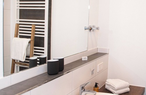Holzschlag Appartement | Comfort double room with balcony for 3 persons