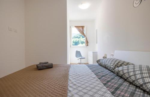 Clusone Appartement | [Comfort House] in centro + box