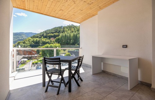 Clusone Appartement | Comfort House in downtown with box with modern finishes and mountain views