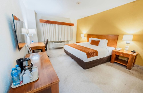 Puerto Vallarta Hôtel | Comfort Inn Puerto Vallarta Golfside & Marina