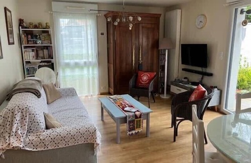 Bellevue Appartement | Confort & calme avec jardin à Saint-herblain
