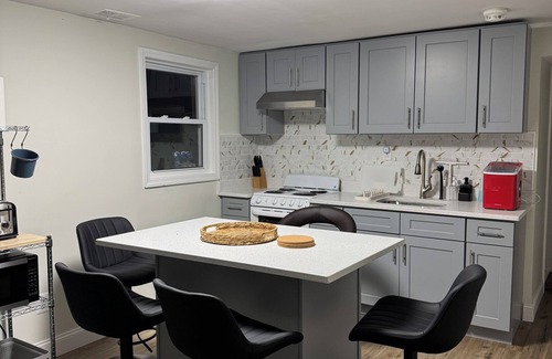 Centereach Maison | Comfort Stay by Stony Brook University & Hospital