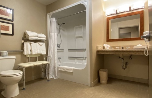 Coralville Hôtel | Comfort Suites Coralville I-80