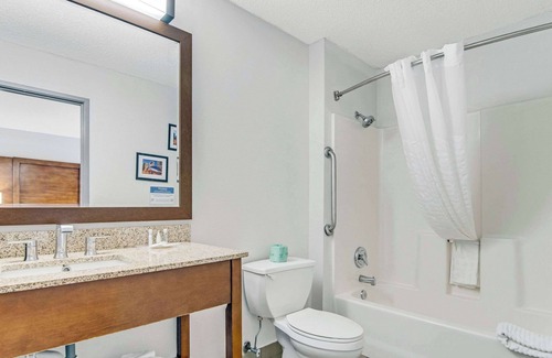 Lansing Hôtel | Comfort Suites near I-80 and I-94
