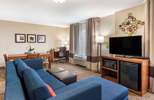 Urbana Hôtel | Comfort Suites Urbana Champaign, University Area