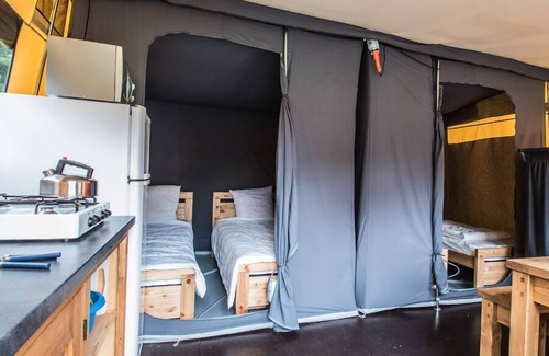 Bruggenmors Station Balnéaire | Comfort tent - Two Bedroom Resort, Sleeps 4