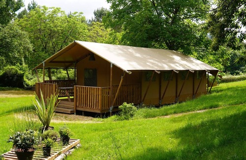 Le Buisson-de-Cadouin Cottage | Gîte grand confort dans beau domaine avec piscine