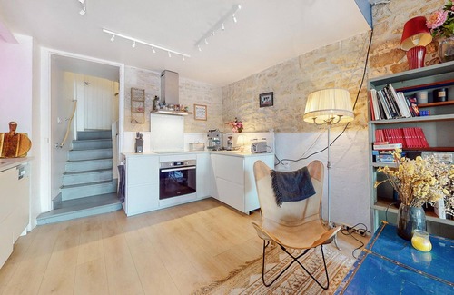 Verteuil-sur-Charente Maison | Comfortable and artistic cottage centrally located in Verteuil-sur-Charente.