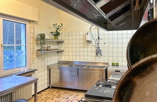 Glindfeld Maison | Comfortabel, Ruim Groepshuis Vlakbij Winterberg