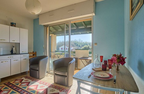 Barbotan-les-Thermes Appartement | Comfortable T1 Bis with Balcony and Free Wi-Fi, Near Thermal Baths
