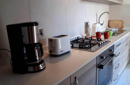 Santa Maria Estate Villa | Comfortable,1 bedroom apt sleep 2/3 persons with AC, swimming pool, & Wi-Fi.