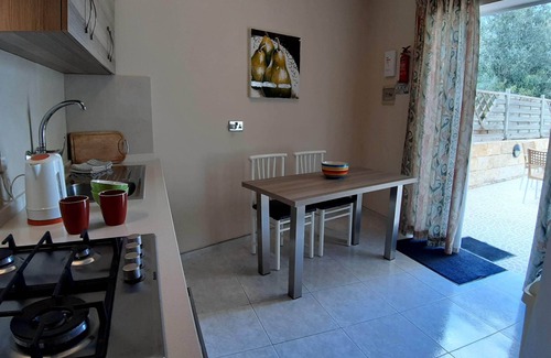 Santa Maria Estate Villa | Comfortable,1 bedroom apt sleep 2/3 persons with AC, swimming pool, & Wi-Fi.