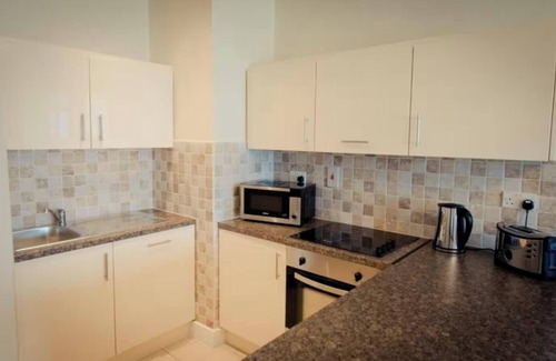 Cherry Orchard Appartement | Comfortable 1BR apt In Dublin 12 With Free Parking