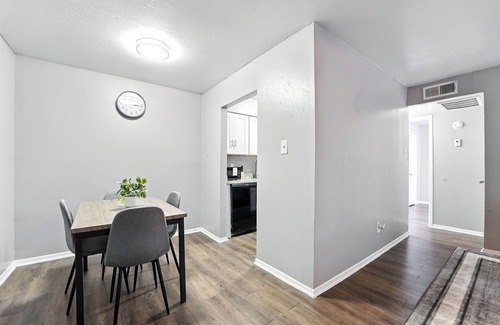 Southridge Appartement | Comfortable 1BR Midterm Housing I Free Parking