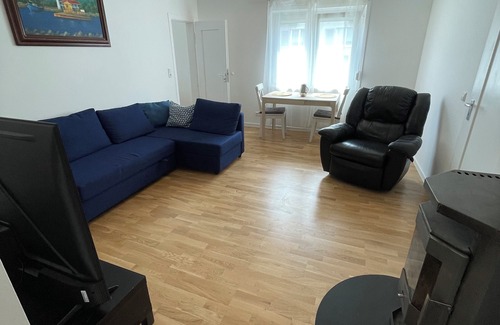 Stuttgart Appartement | Comfortable 2-bedroom apartment with WiFi in Lovely Plieningen!