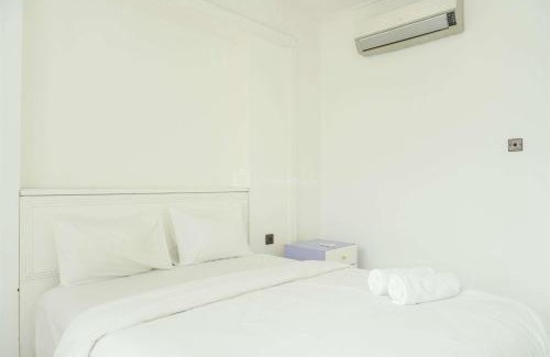 Petamburan Appartement | Comfortable 2BR at Semanggi Apartment By Travelio