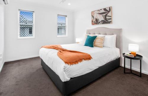 Taigum Maison | Comfortable 3-Bed Retreat Close Parks