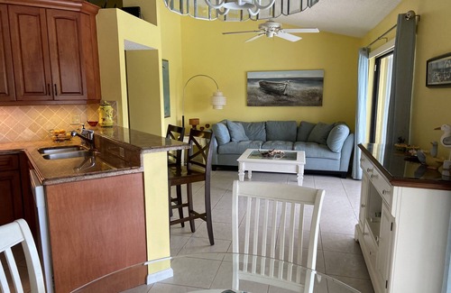 Deerfield Beach Maison | Confortable villa de 3 chambres au bord de l'eau avec une belle piscine chauffée
