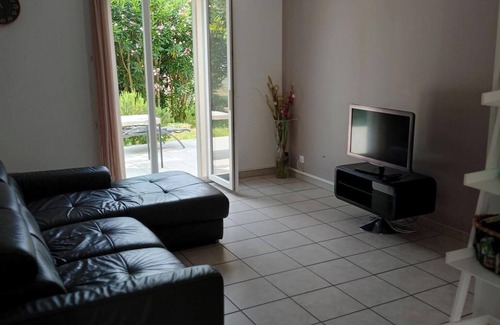 Alenya Villa | Comfortable 3-bedroom villa in quiet residential area 5 minutes from the beach
