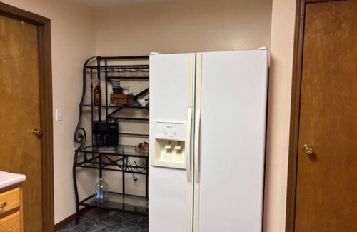 Xenia Maison | Comfortable 3 BR 2 full bath located between Xenia and Wilmington OH