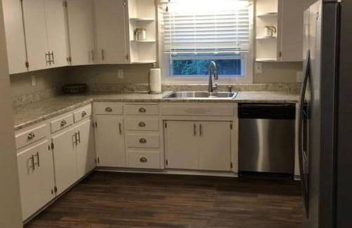 Cleveland Maison | 3BR / 2Bath confortable dans le centre-ville historique de Cleveland TN