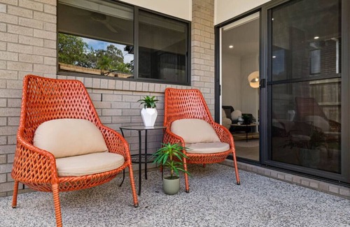 Browns Plains Maison | Comfortable 3BR home/ Convenient location