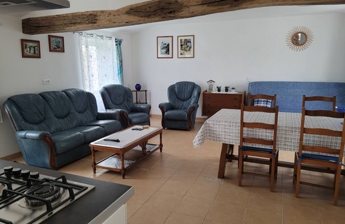 Bois-de-Cene Maison | Comfortable 4-person house with enclosed garden. Pets welcome!