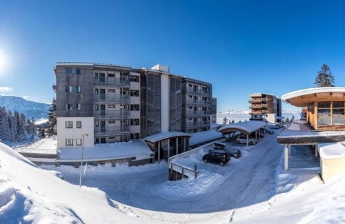 Chamrousse Maison | Comfortable 5 Bedroom Duplex for up to 12 Guests